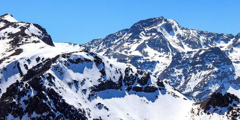 深圳“20+8”产业集群释放高薪职位，如何通过专业求职平台把握机遇？