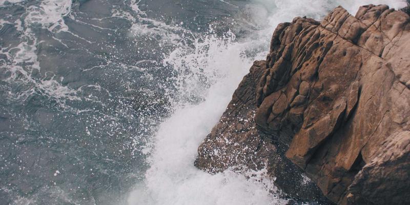 深圳高端服务业招聘趋势解读：法律、咨询与设计领域人才需求与职业发展指南